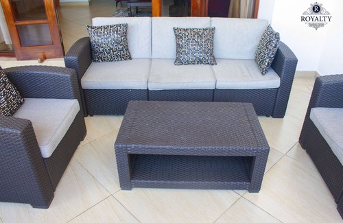 Bamburi Apartment | Wake up to the Ocean Breeze ushering you to a new day