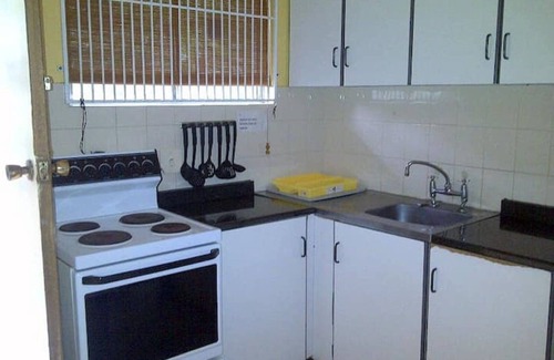 Umdloti Apartment | WAKE UP TO THE SOUND OF THE WAVES!1BEDROOM,SLEEPS4.ON THE BEACH