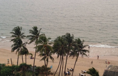 Mount Lavinia Apartment | WAKEUP OR LOOKOUT TO THE SEA VIEW IN THIS AIRCON ALL MODCON APARTMENT