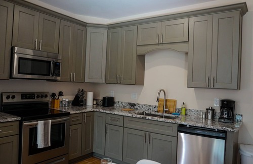 Biloxi Apartment | 🔥WALK 2 BEACH❤️ | SLEEPS 6 W/W+D