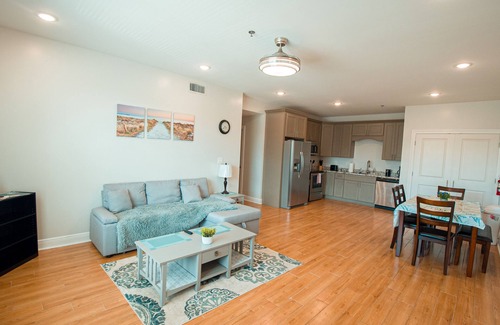 Biloxi Apartment | 💥❤️WALK 2 SHORE🔥| SLEEPS 6 W/W+D