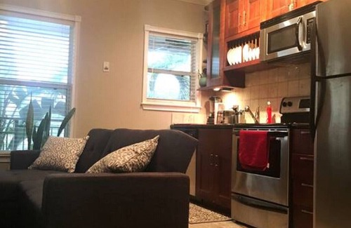 St. Petersburg Condo | Walk Everywhere | ❤️ of Downtown St Pete