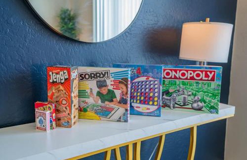 Tempe Apartment | Walk To ASU Near Sloan Prk Pool Gym Parking WD