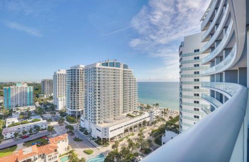 Central Beach Apartment | Walk to Beach and Dining! Luxe Fort Lauderdale Condo