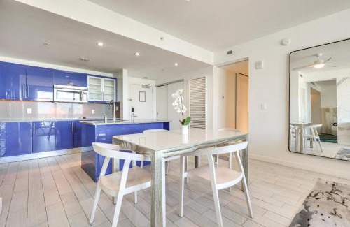 Central Beach Apartment | Walk to Beach and Dining! Luxe Fort Lauderdale Condo