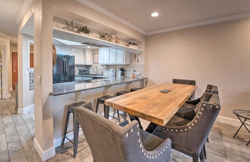 Lake Havasu City Apartment | Walk to Beach Lake Havasu Condo with Pool Access