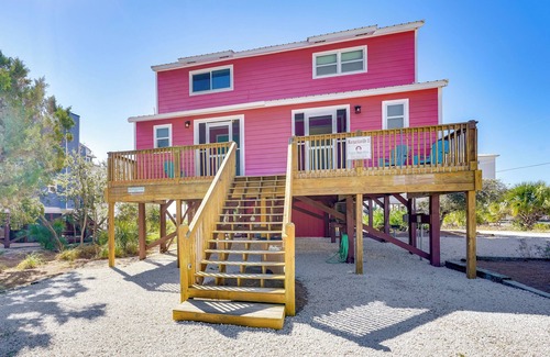 Cape San Blas House | Walk to Beach! Ocean-View Cape San Blas Townhome