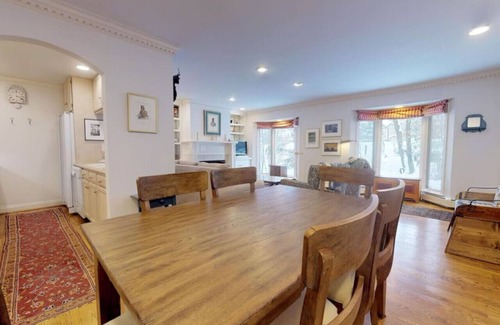 Vail House | Walk to Chair Lift - Cozy Vail Village Townhome!