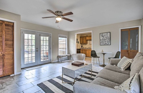 San Leon Villa | Walk to Coast: Galveston Bay Retreat w/Grill