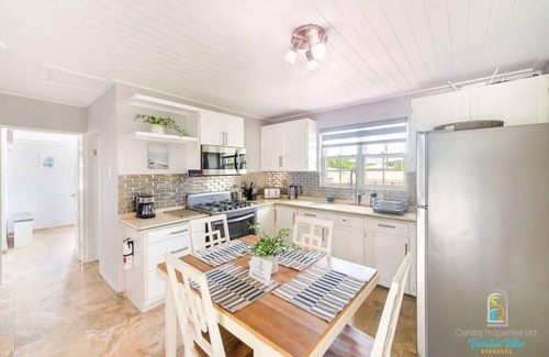 Dover Apartment | Walk to Dover Beach, Vibrant Gap Nearby