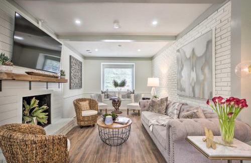 Alpharetta House | Walk to Dtwn Alpharetta Modern Home with Fire Pit