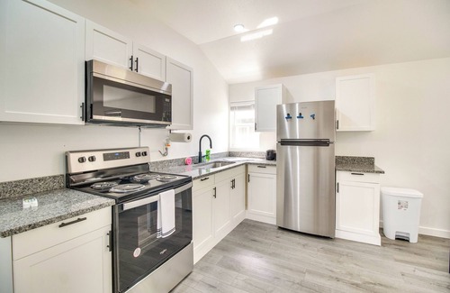 Grove Cottage | Walk to Lake: Cozy Grove Cabin w/Fire Pit