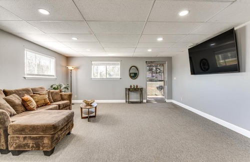 Wewahitchka House | Walk to Lake Fishing Retreat in Wewahitchka