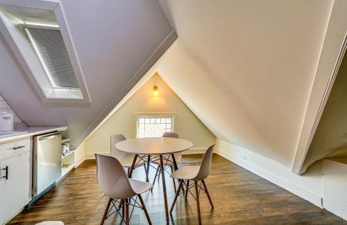 Downtown Little Rock Apartment | Walk to Main St Eclectic Gem in Little Rock