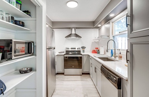 West Side Historic District House | Walk to Main St Hendersonville: Chic Home w/Yard