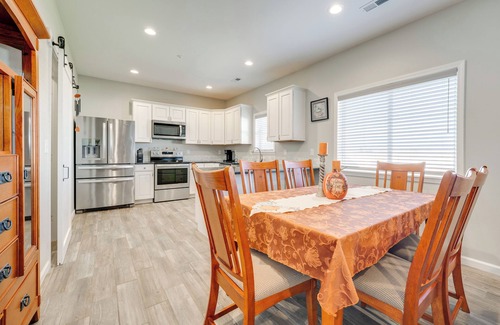 Moses Lake House | Walk to Moses Lake! Family Home w/Fenced Yard