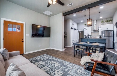 Nevada Street House | Walk to St. Paul Square & Downtown