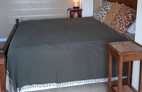 West End House | Walk to surf, Fiber Optic, short or long term stays overlooking Apple Bay