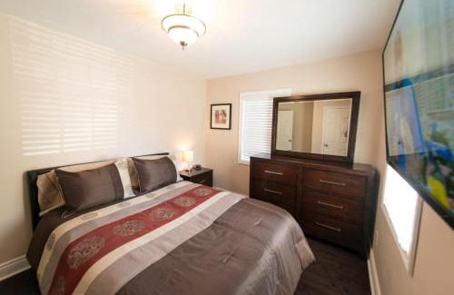 Crystal Beach House | Walk To The Beach
