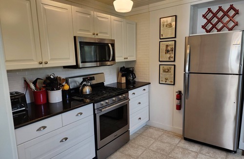 Gearhart House | Walk to the Beach & Coastal Comfort in Gearhart