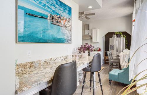 Newport Apartment | Walkable Apt in York St Historic District