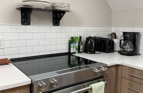 Cole Apartment | Walkable RiNo/Downtown - Modern Private Carriage House