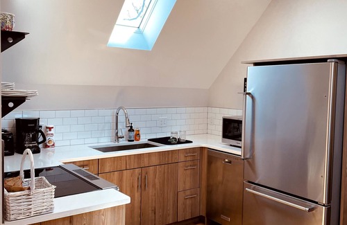 Cole Apartment | Walkable RiNo/Downtown - Modern Private Carriage House