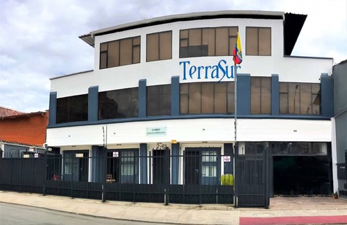 Cuenca Apartment | Walkable to Downtown/Stadium/Hosp. St Ines. 360 View of Cuenca - Room + Terrace