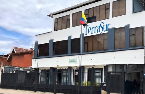 Cuenca Apartment | Walkable to Downtown/Stadium/Hosp. St Ines. 360 View of Cuenca - Room + Terrace