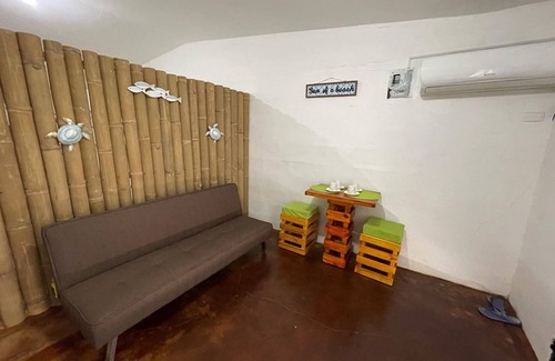 Salinas Apartment | Walking from Chipipe beach studio for 4with AC in charming Salinas