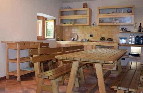 Lovere Ski Chalet | Walking's House, the chalet nestled in the woods