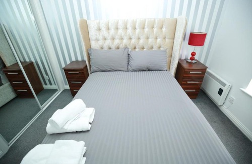 Tradeston Hotel | Wallace Apartment