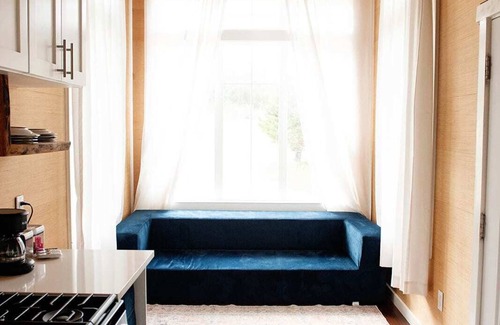 Fredericksburg House | Walnut Horizon Tiny Home With Private Hot Tub!