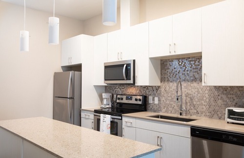 Stoneridge Place Apartment | WanderJaunt | Vermilion | 1BR | Barton Creek