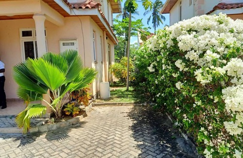 Mtwapa Villa | Wanderlust Holiday Home