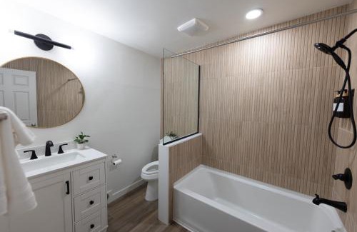 Wonder Valley House | WANDERLUST-Joshua Tree Modern-boho Escape-Stargazing and Fire Pit