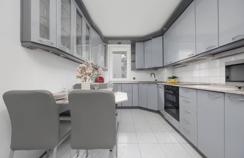 Saska Kepa Apartment | Wandy 14 Warsaw | Spacious Air-conditioned Apartment with Balcony | Close to PGE