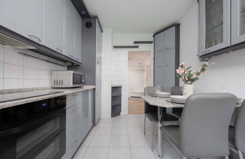 Saska Kepa Apartment | Wandy 14 Warsaw | Spacious Air-conditioned Apartment with Balcony | Close to PGE