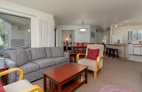 Wapato Point Condo | Wapato Point Condo on Lake Chelan with Resort Amenities! 2Bed/2Bath, Upper Floor-Unit 657
