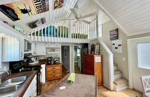 Florida Panhandle Cottage | War Horse Project~Horsebackriding~Farm~30 Acres