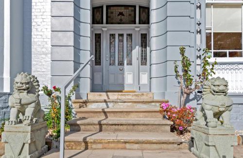 Launceston CBD Hotel | Waratah On York