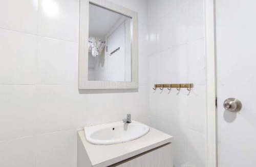 Jatingaleh Apartment | Warm and Cozy Style Studio Room at Paltrow City Apartment By Travelio