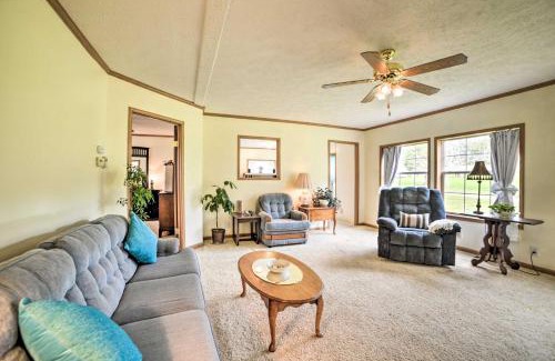 McEwen House | Warm and Inviting Family Home - 2 Mi to Golf Course!