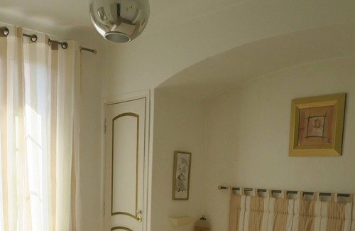 La Mole House | Warm, Cosy Home In Lovely Village Of Provence