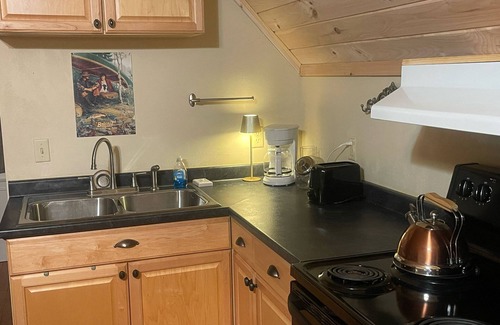 Cooperstown Cabin | Warm & Cozy Studio Cabin — Cooperstown, NY