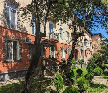 Tsqaltubo Apartment | warm house