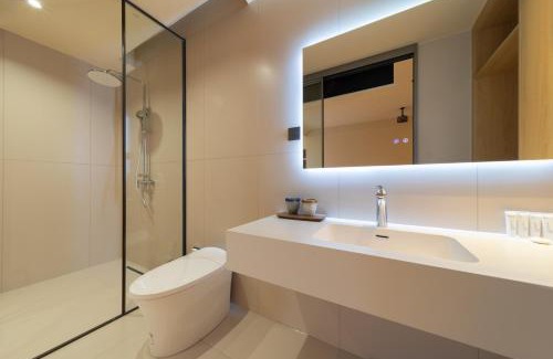 Dujiangyan Hotel | Warm Shore