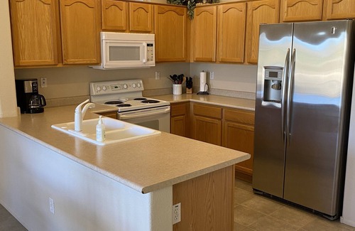 Desert Sage House | Warm Sunshine and Gentle Breezes