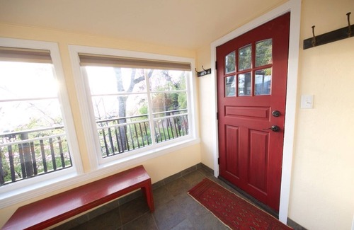 Vesuvius House | Warmest location in Canada