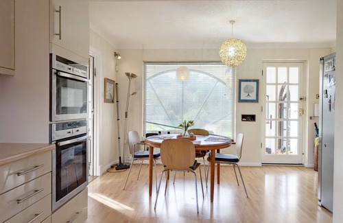 Selsey Cottage | Warner Wood - Selsey - sleeps 16 guests in 5 bedrooms